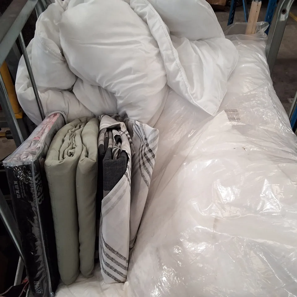 CAGE CONTAINING ASSORTED PILLOWS & BED SETS