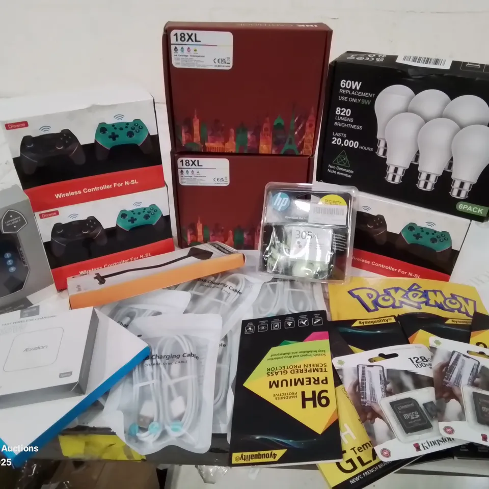 BOX CONTAINING LARGE AMOUNT OF BOXED ELECTRICAL ITEMS TO INCLUDE: INK CARTRIDGES, PHONE SCREEN PROTECTION COVERS, LIGHT BULBS, GAMING REMOTE AND LOTS MORE.