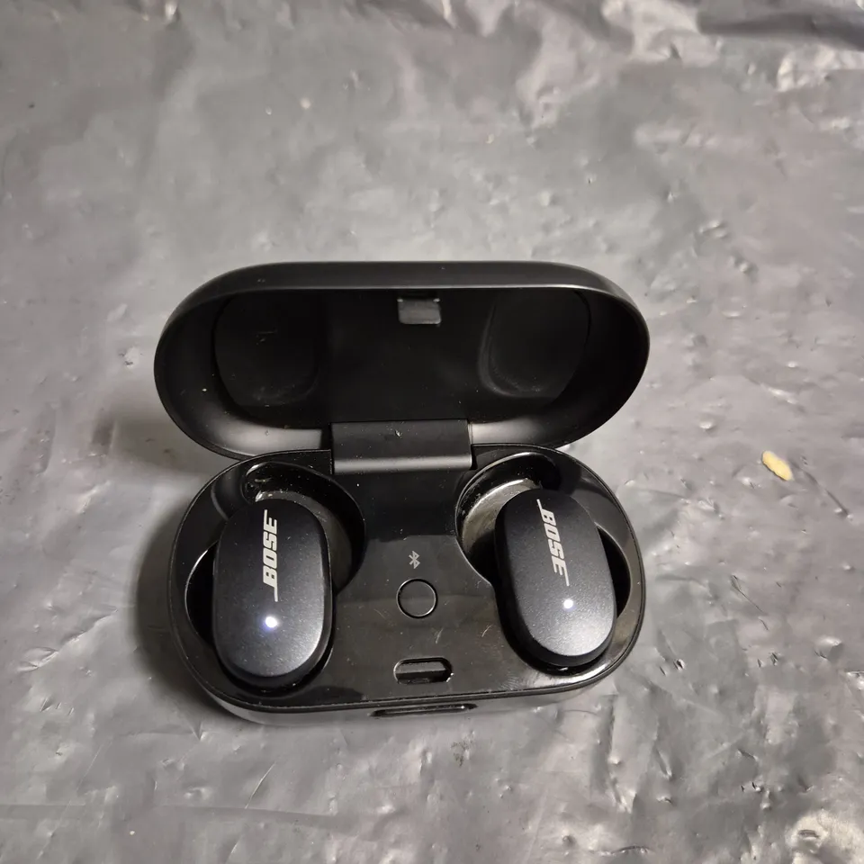 BOOSE QUIET COMFORT EARBUDS 