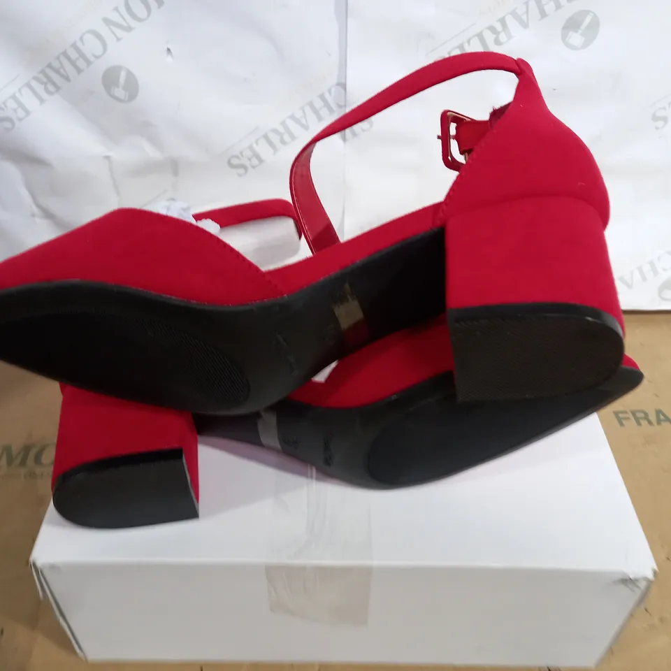 DREAM PARIS ANNEE RED SUEDE BLOCK HEEL SHOES  SIZE 9