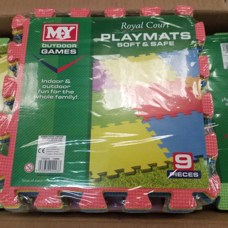 BOX CONTAINING 16 MYOUTDOORGAMES PLAYMATS 9PK