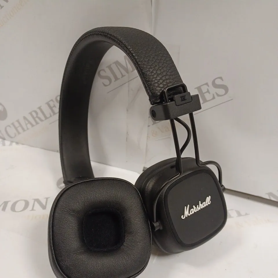 UNBOXED PAIR OF MARSHALL WIRELESS HEADPHONES
