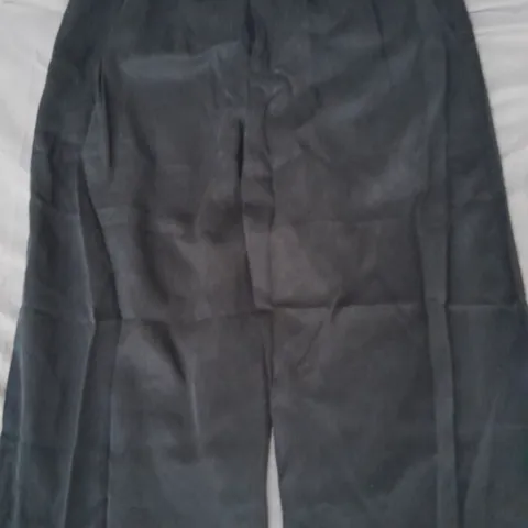 REFORMATION MASON PANTS IN BLACK SIZE 2