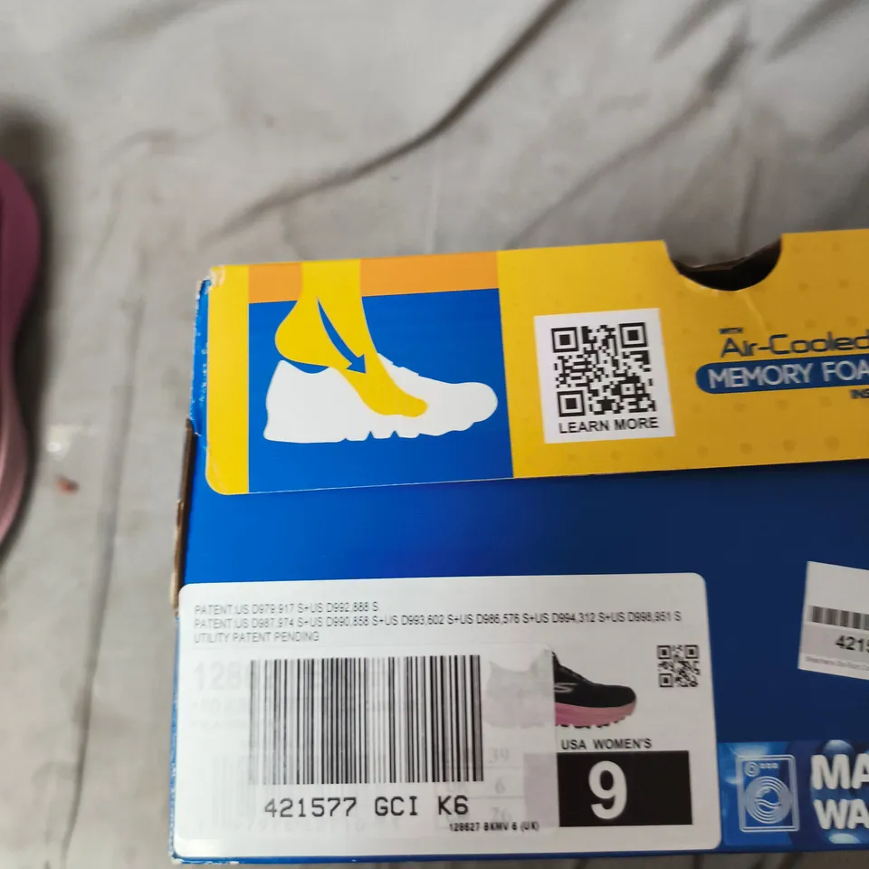 SKECHERS WOMEN'S SLIP-INS MEMORY FOAM SNEAKERS – BLACK/PINK, UK 6 (US 9)