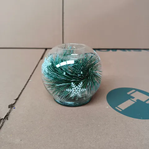 GISELA GRAHAM LONDON - SNOWFLAKE GLASS CHRISTMAS ORNAMENTS - BOX OF 48