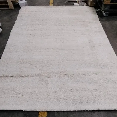 CHUCK AREA RUG APPROXIMATELY 200X290CM