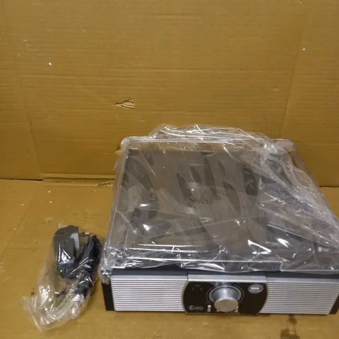 BOXED VINYL MUSIC ON VM0-009 VINTAGE CLASSIC TURNTABLE