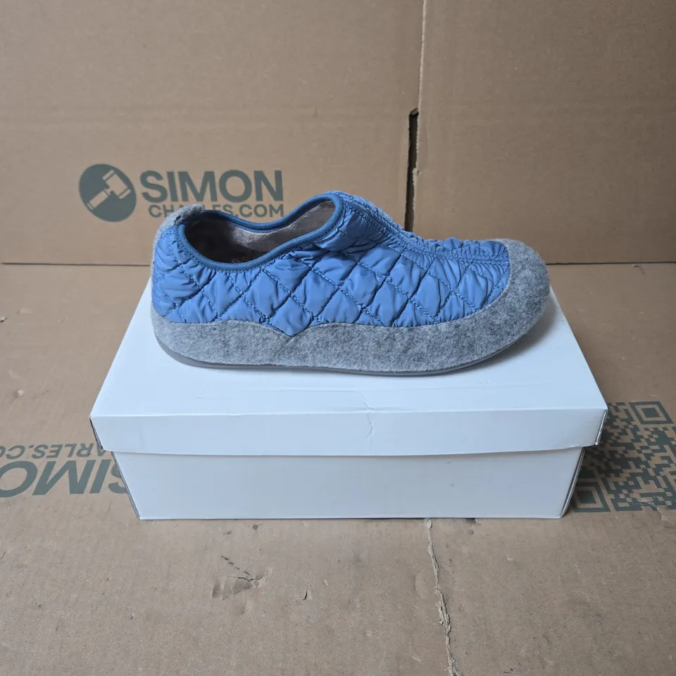LOTUS ALONDRA ULH112 BLUE SLIPPERS SIZE 39 BOXED