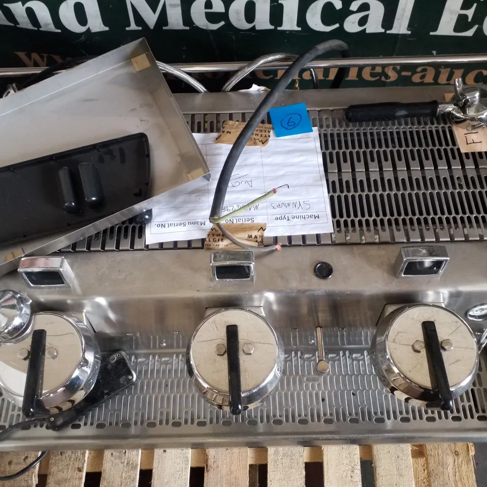 HYDRA MVP SYNMVP3 3-GROUP COMMERCIAL ESPRESSO/COFFEE MACHINE