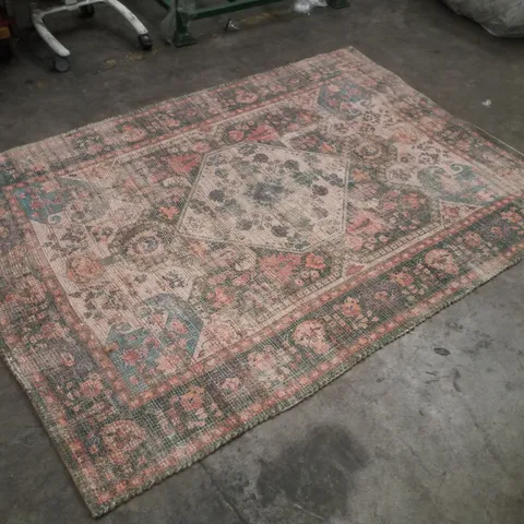 QUALITY DESIGNER AREA RUG APPROXIMATELY 170×230CM