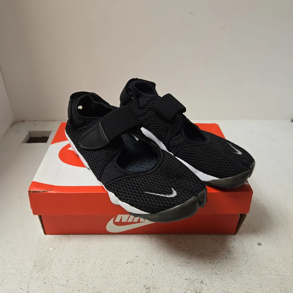 NIKE AIR RIFT BR TRAINERS – UK 7.5