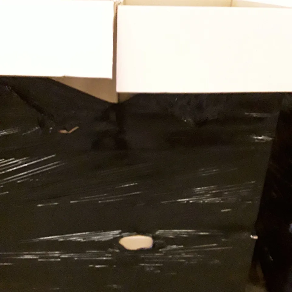 PALLET OF ASSORTED PRODUCTS TO INCLUDE; ENGLAND BUNTING -BABY SWIMMING INFLATABLE - STICKY BATS ECT