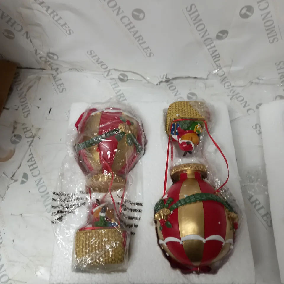 2 HOT AIR BALLOON DECORATIONS 