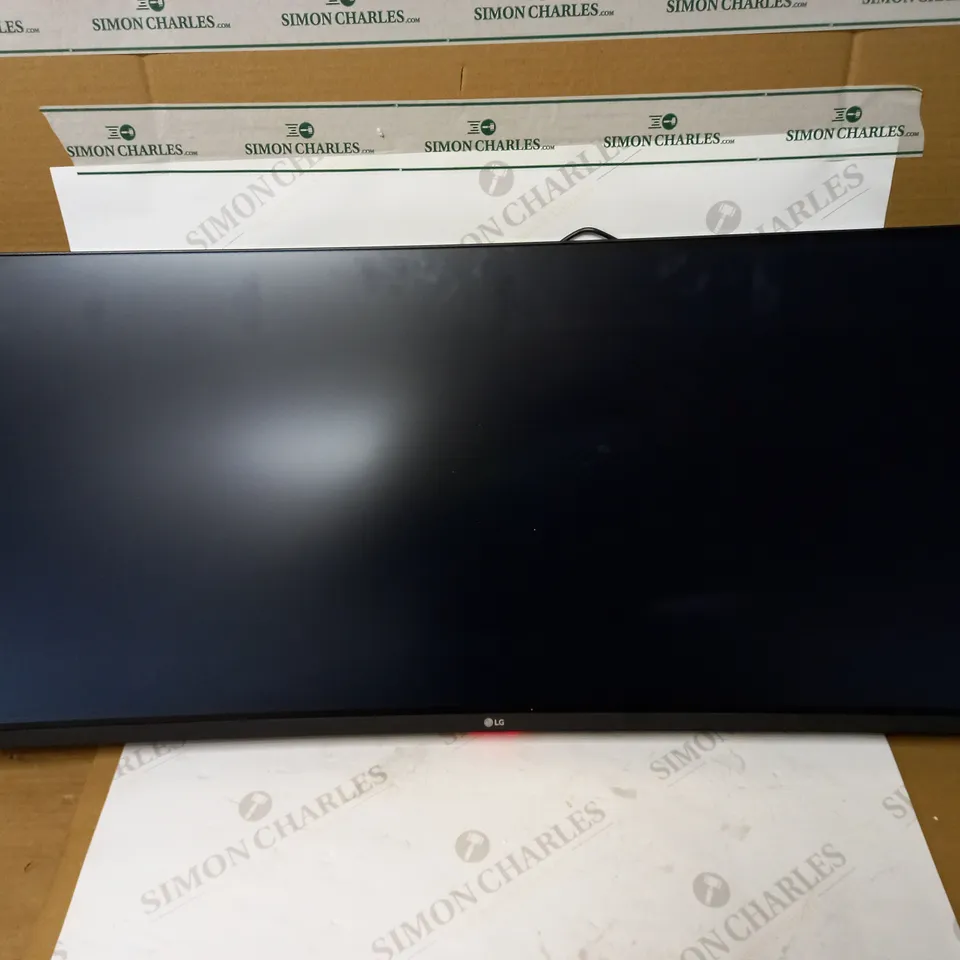 LG ULTRAGEAR 34" GAMING MONITOR 34GN73A-B