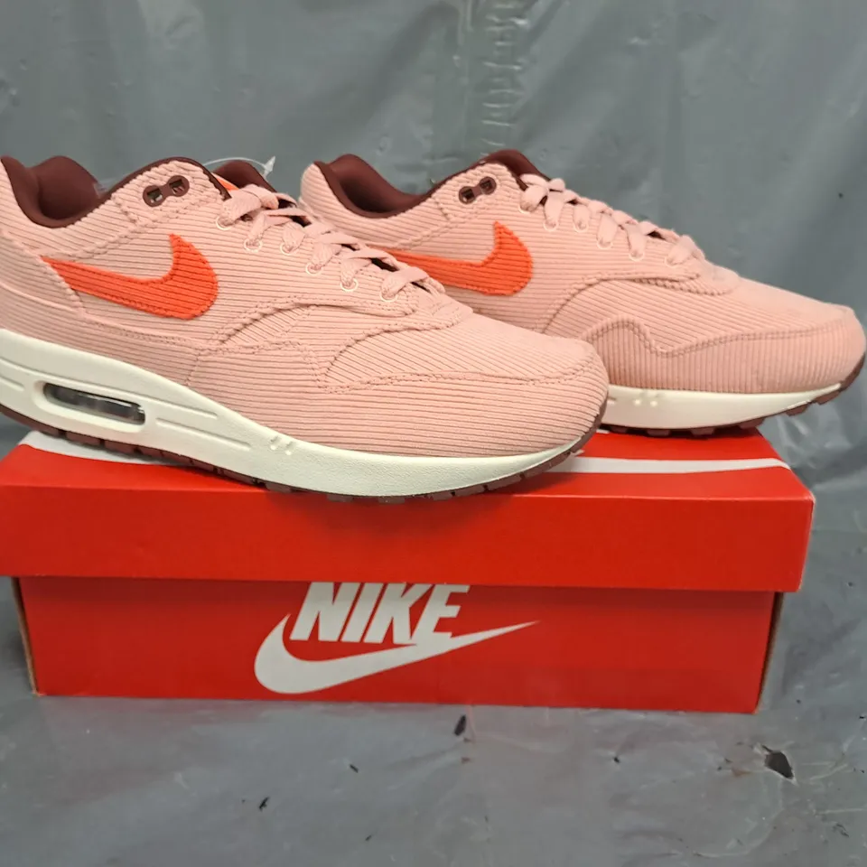 BOXED PAIR OF NIKE AIR MAX 1 PRM SHOES IN BRIGHT CORAL SIZE UK 9.5