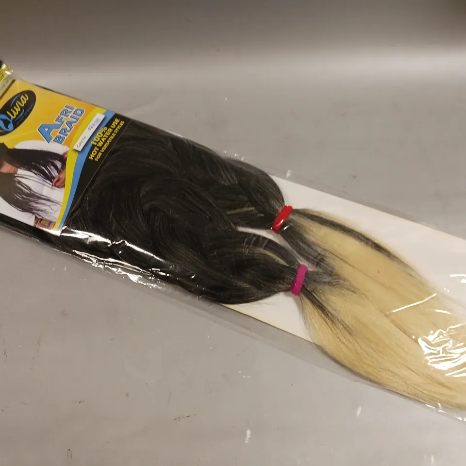 APPROXIMATELY 20 SEALED OLIVIA AFRI BRAID HAIR PIECES - B-BLOND