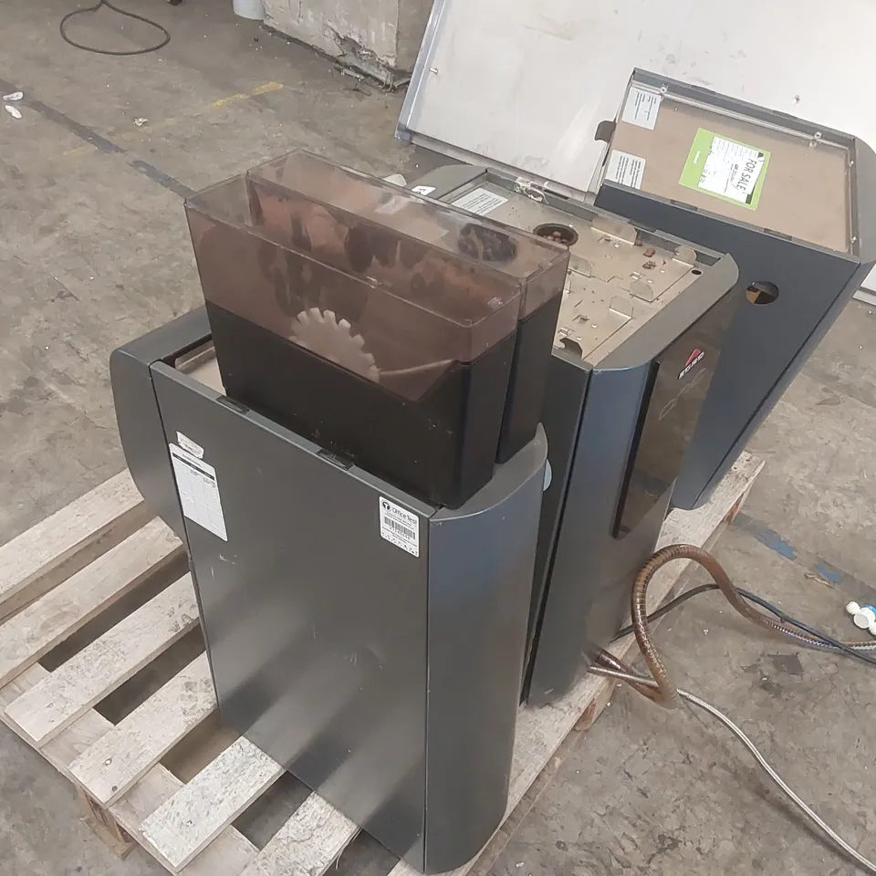 EGRO ONE COMMERCIAL COFFEE MACHINE WITH CHOC MODULE AND FRIDGE