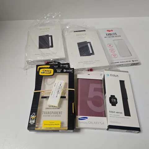 APPROXIMATELY 80 ASSORTED ELECTRICAL ITEMS TO INCLUDE OTTER SYMMETRY SAMSUNG CASE, MODE KINDLE PAPERWHITE CASE, FITBIT VERSA METAL MESH BAND, ETC - COLLECTION ONLY