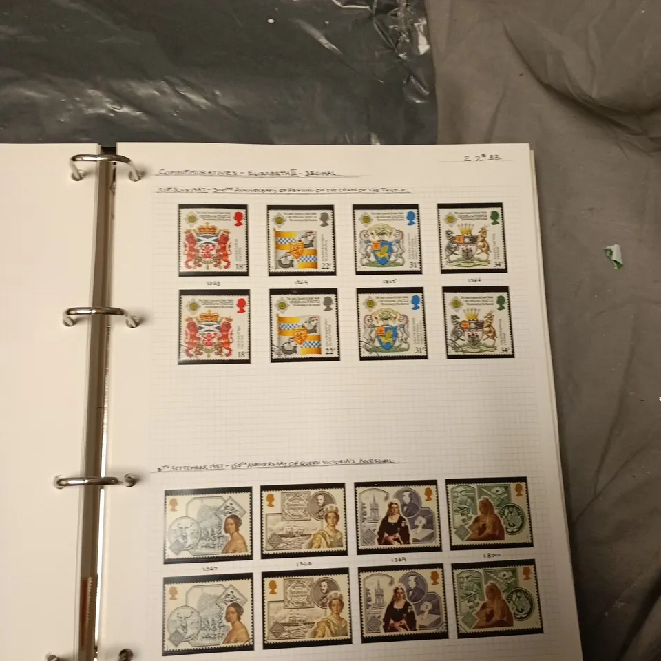 1924 TO 1998 COMMEMORATIVE STAMPBOOK COLLECTION