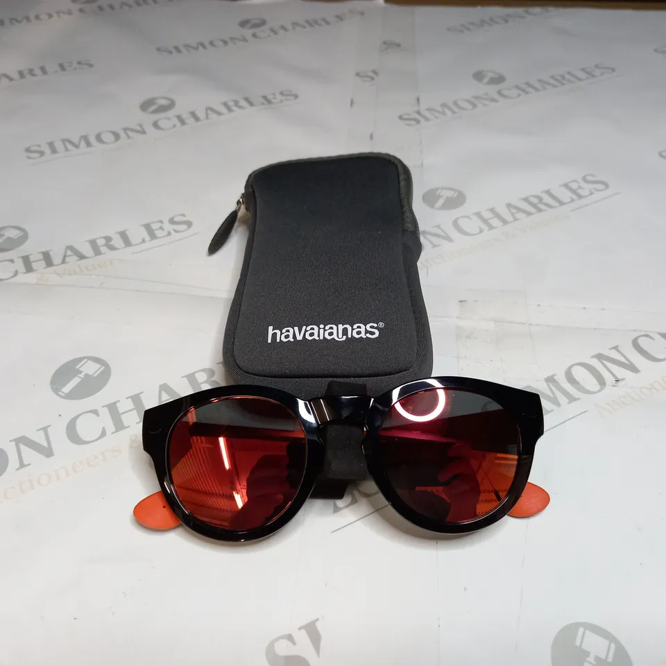 HAVAIANAS UNISEX BLACK STRIPED SUNGLASSES