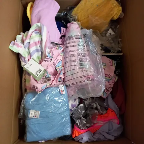 LARGE BOX OF ASSORTED KIDS CLOTHING ITEMS TO INCLUDE BAGS, BABY GROWS AND DRESSES