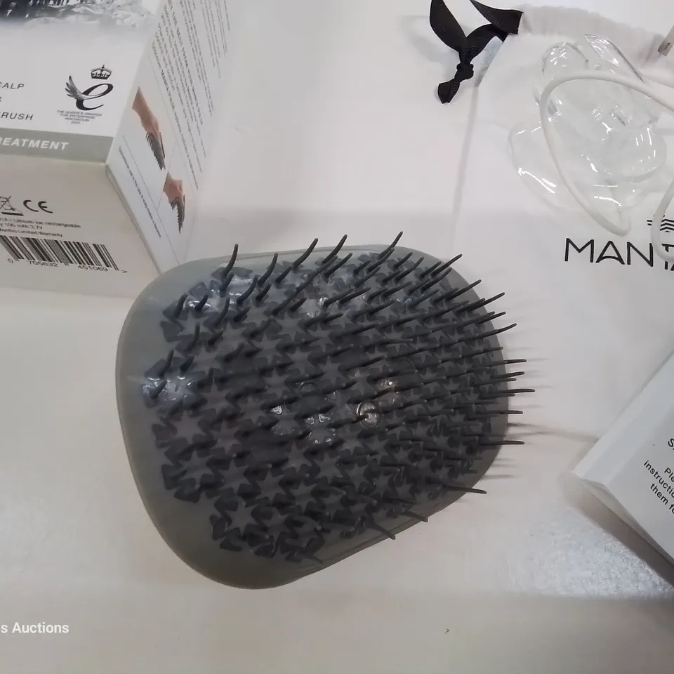 BOXED MANTA PULSE FLEXIBLE HAIRBRUSH