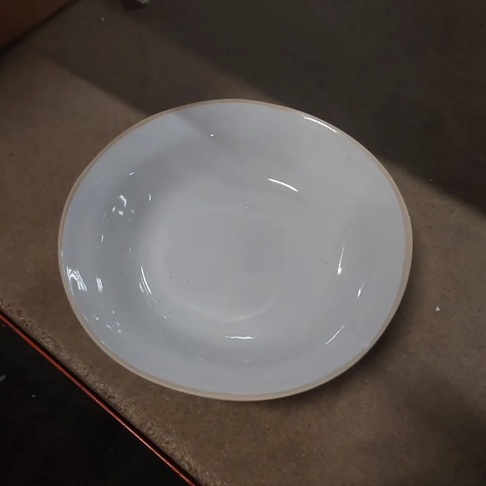 BOX CONTAINING 12x BRAND NEW PASTA BOWLS STUDIO WAXED EDGE