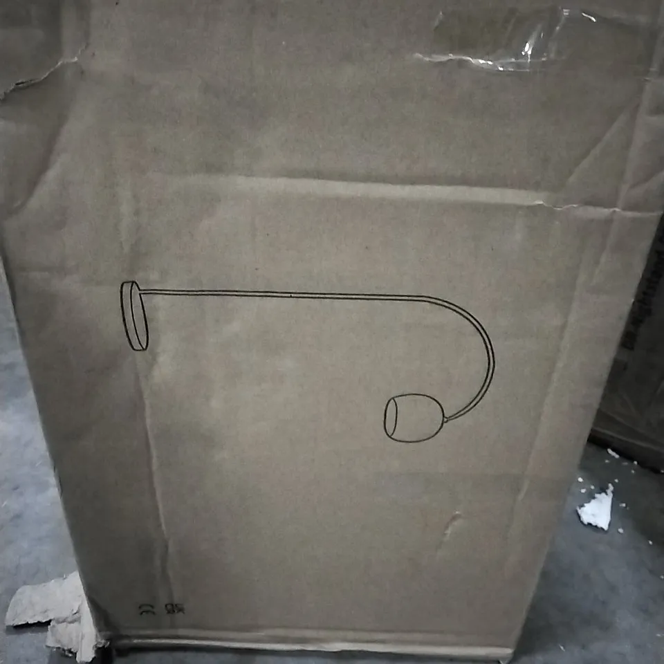 BOXED LIGHTS IN FLOOR LAMP 