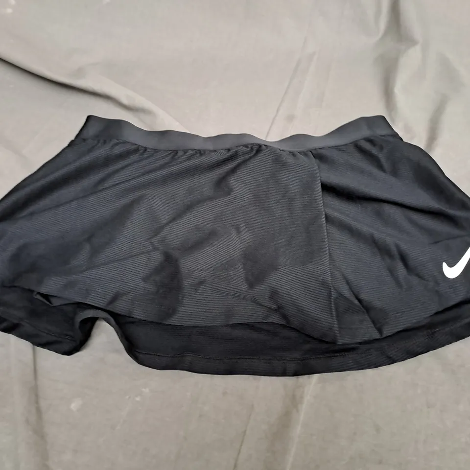 NIKE XL GIRLS TENNIS SKIRT 