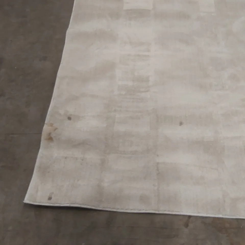 QUALITY DESIGNER AREA RUG - APPROXIMATELY 275 x 190cm