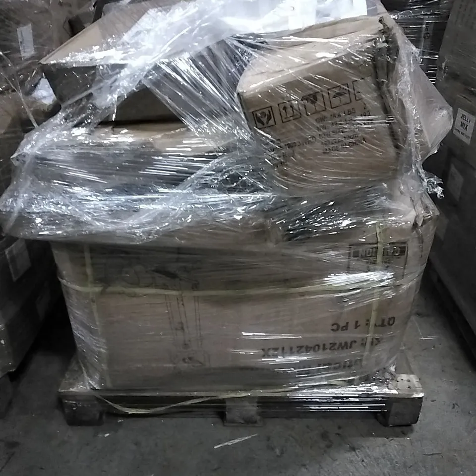 PALLET OF HOUSEHOLD ITEMS TO INCLUDE EXERCISE BIKE, AWNING AND OTHER ASSORTED ITEMS...