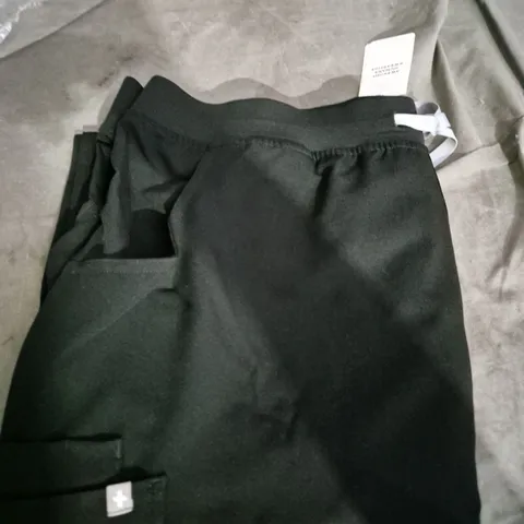 FIGS CARGO SCRUB PANTS - BLACK - SIZE 2XL
