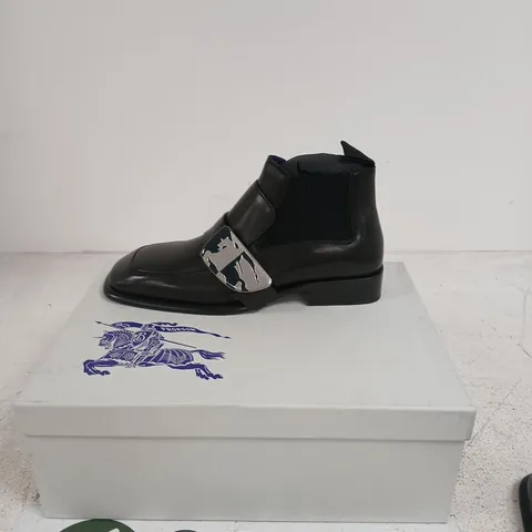 BURBERRY LEATHER ANKLE BOOTS WITH BUCKLE STRAP – BLACK, UK 8 (EU 42)
