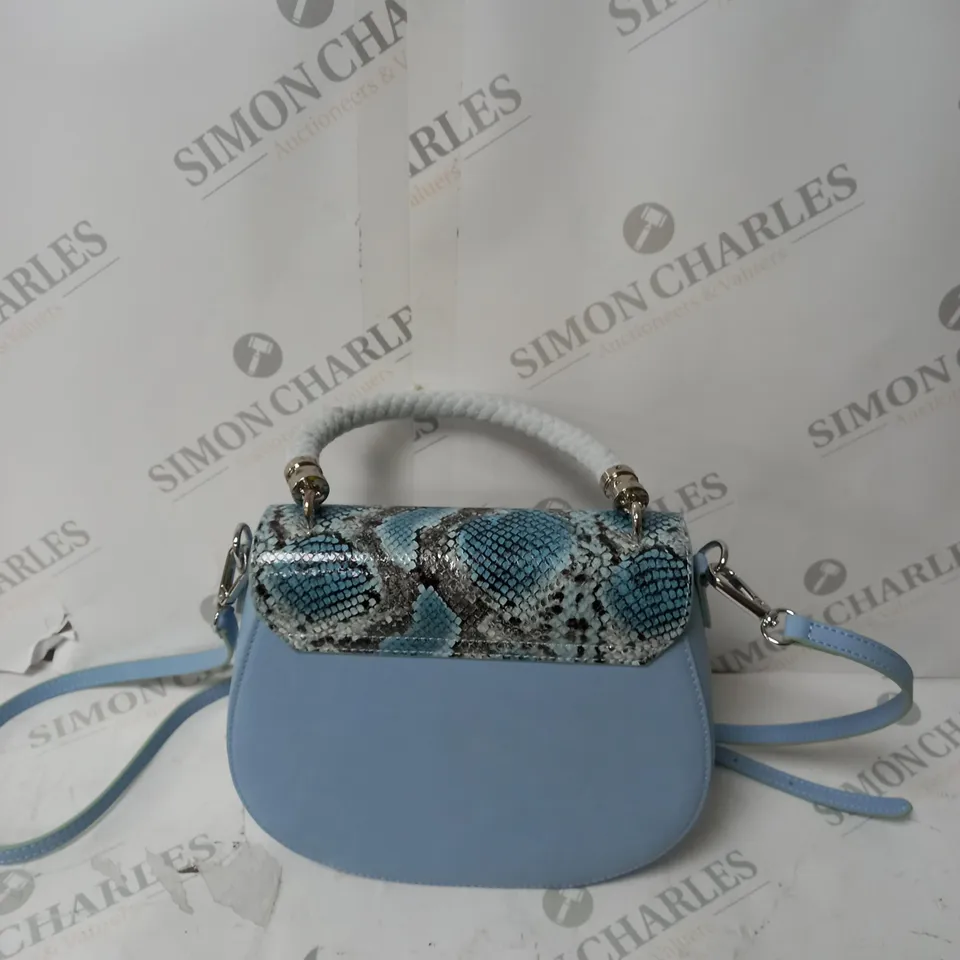 MODA IN PELLE HAND BAG - BLUE. 