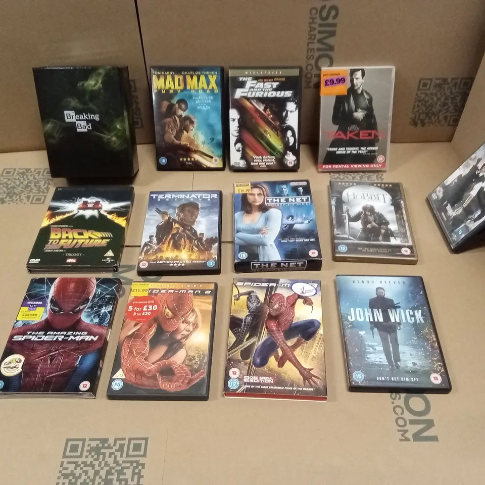 BOX TO CONTAIN A LARGE QUANTITY OF FILMS AND DVDs