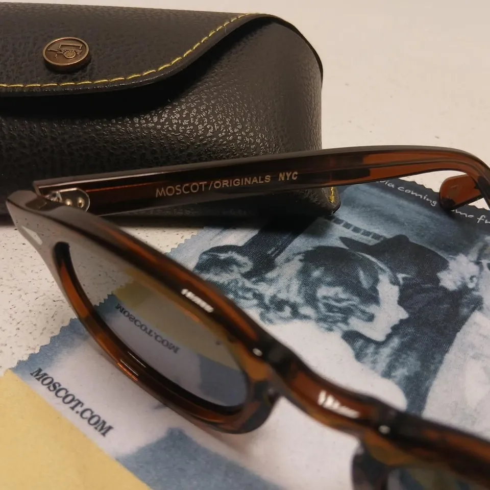 MOSCOT LEMTOSH SUNGLASSES – BROWN TORTOISESHELL, NYC ORIGINALS