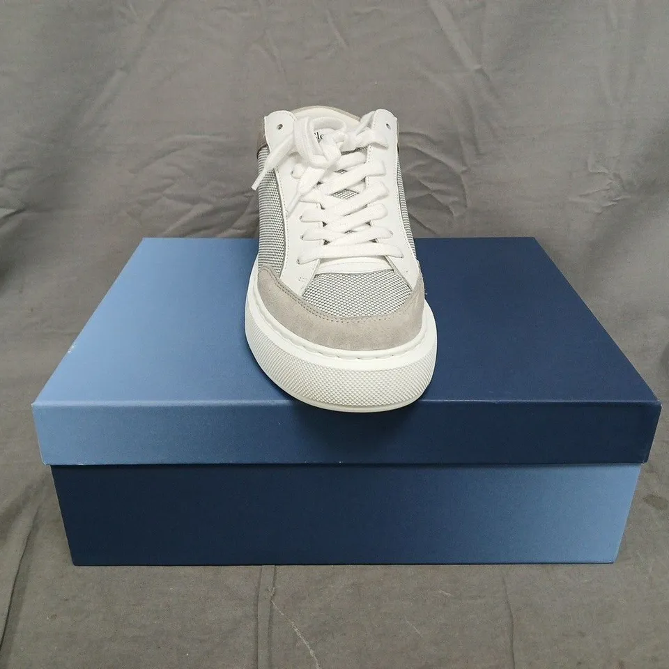 BOXED PAIR OF CLEENS LUXOR TRAINERS IN WHITE GREY SIZE UK 10