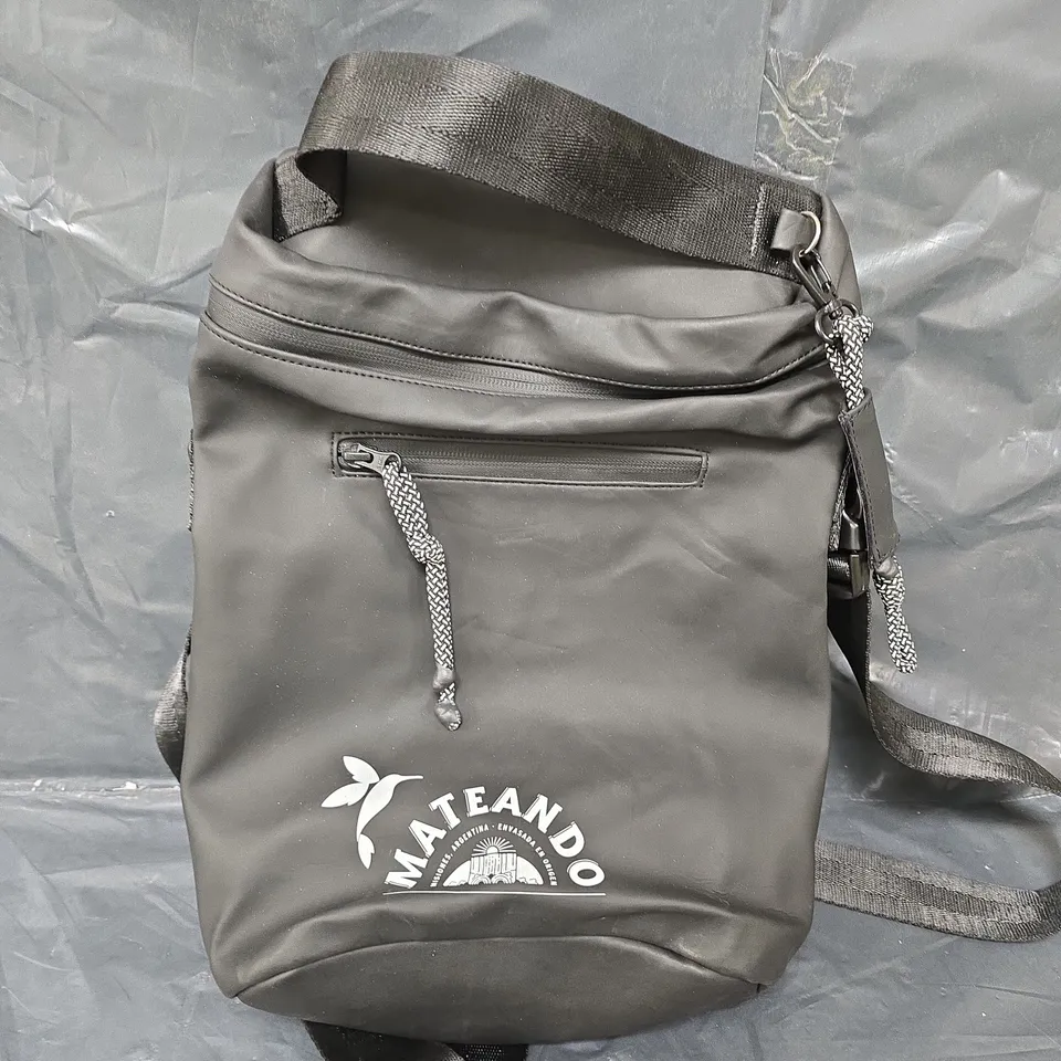 MATEANDO BACKPACK IN BLACK 