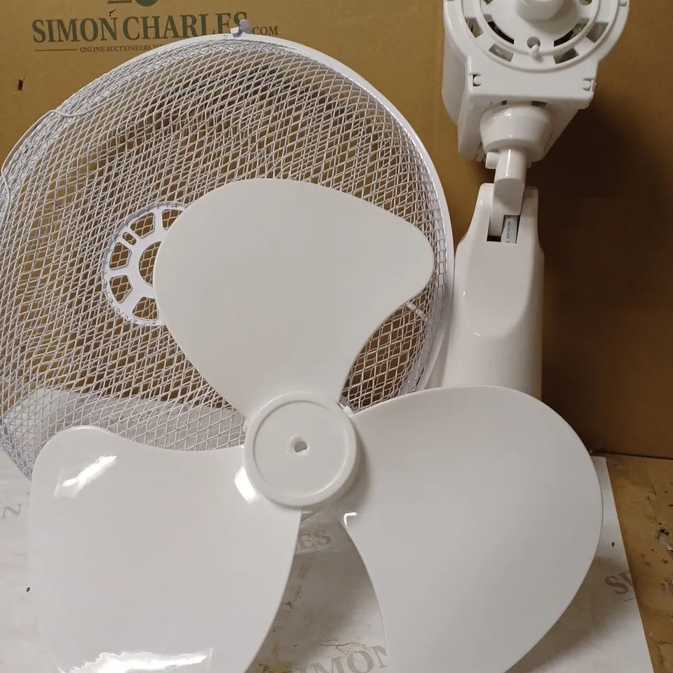 DRAPER 70975 OSCILLATING WALL MOUNTED FAN