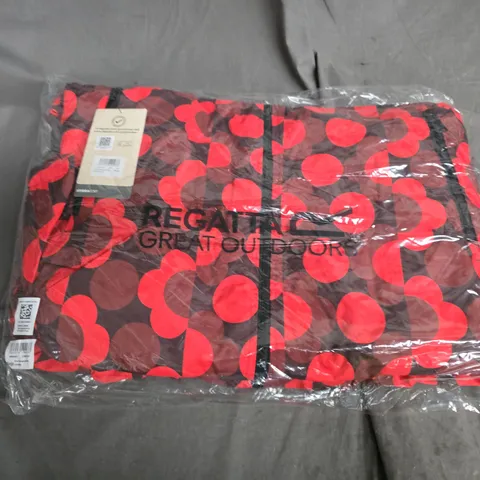 BAGGED REGATTA WOMENS ORLA KIELY WATERPROOF FLEECE LINED CHANGING ROBE - SINGLE