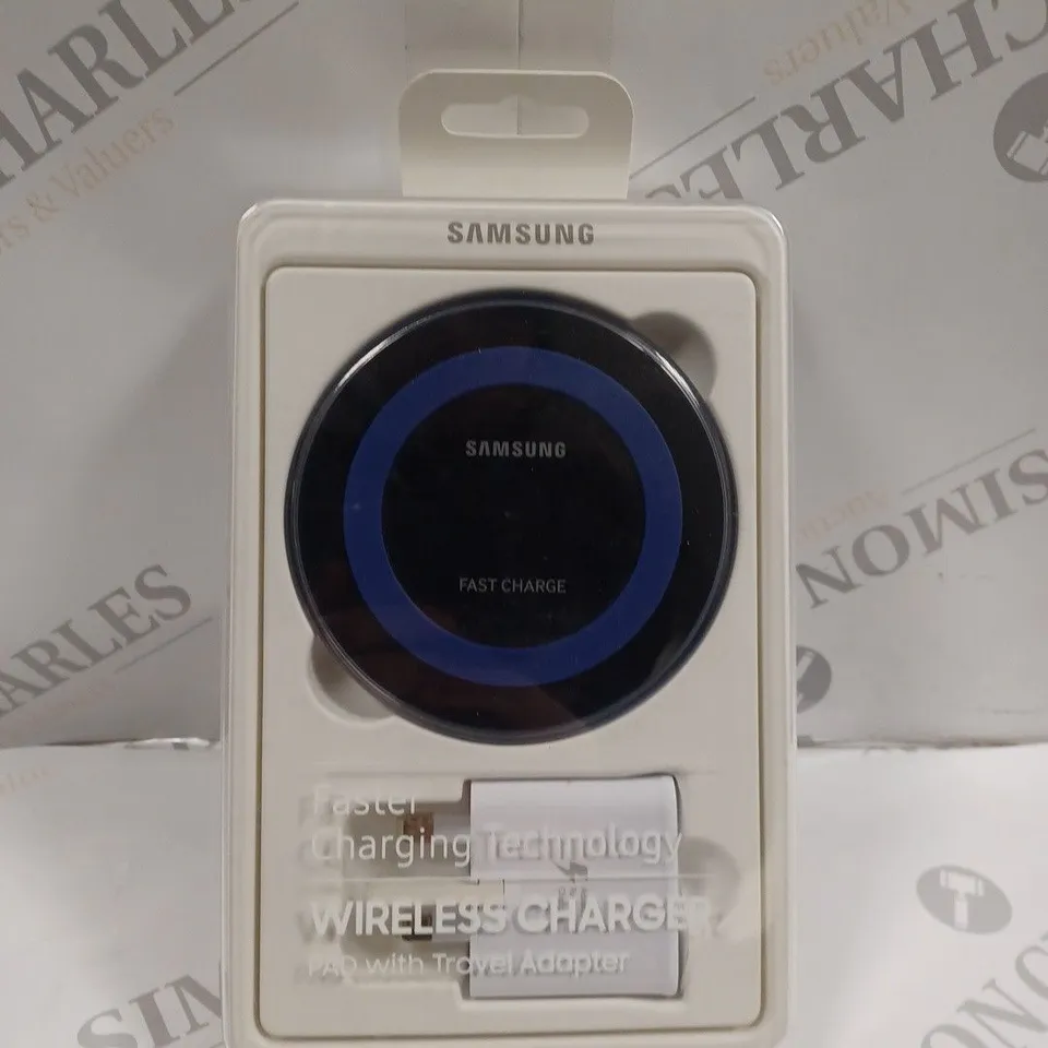 SAMSUNG FAST WIRELESS CHARGER BLACK & BLUE