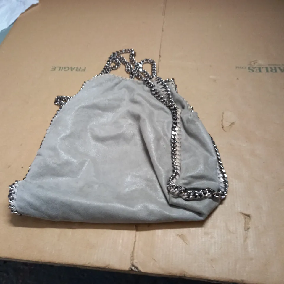 IN THE STYLE OF STELLA MCARTNEY BAG WITH METAL CHAIN SHOULDER STRAP