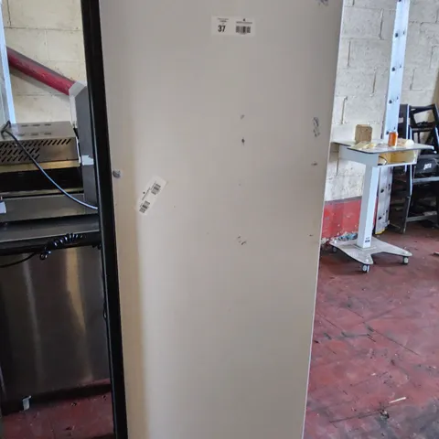 TEFCOLD UPRIGHT FRIDGE WHITE