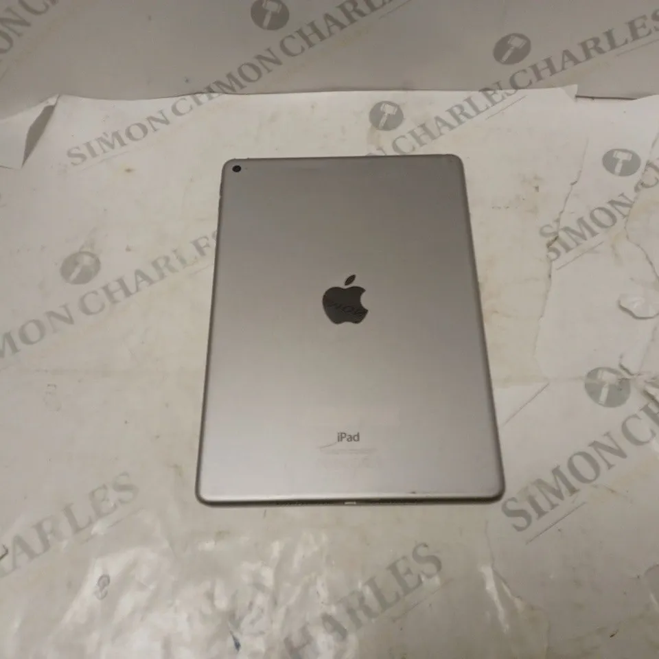 APPLE IPAD IN GREY MODEL A1566