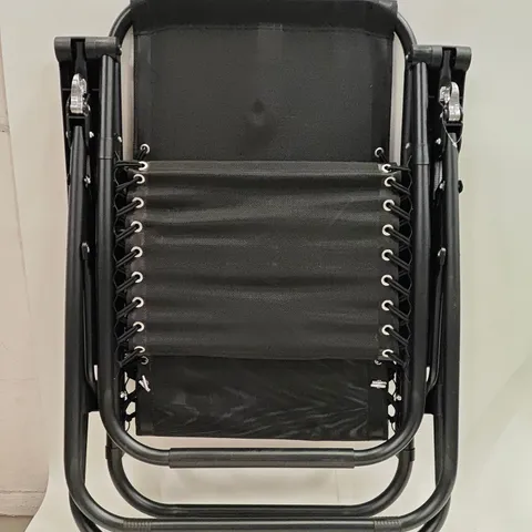  FOLDING GARDEN LOUNGER CHAIR IN BLACK