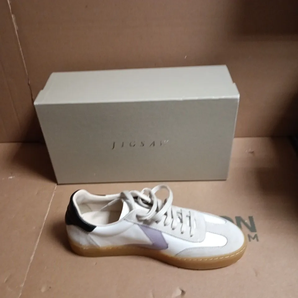JIGSAW WOMEN'S TRAINERS – WHITE WITH LILAC SIDE STRIPE, BOXED - EUR SIZE 38 