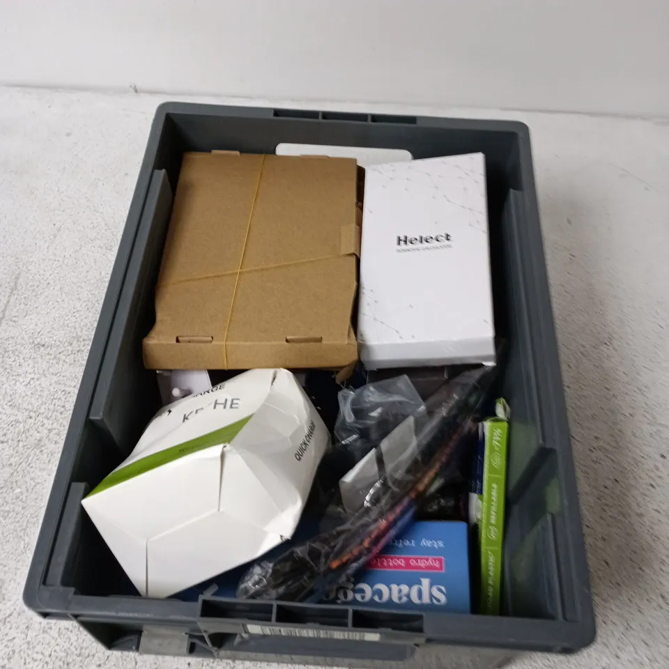 APPROXIMATELY 15 ASSORTED HOUSEHOLD ITEMS INCLUDING SCIENTIFIC CALCULATOR, BOTTLE, POWER TACK ETC.