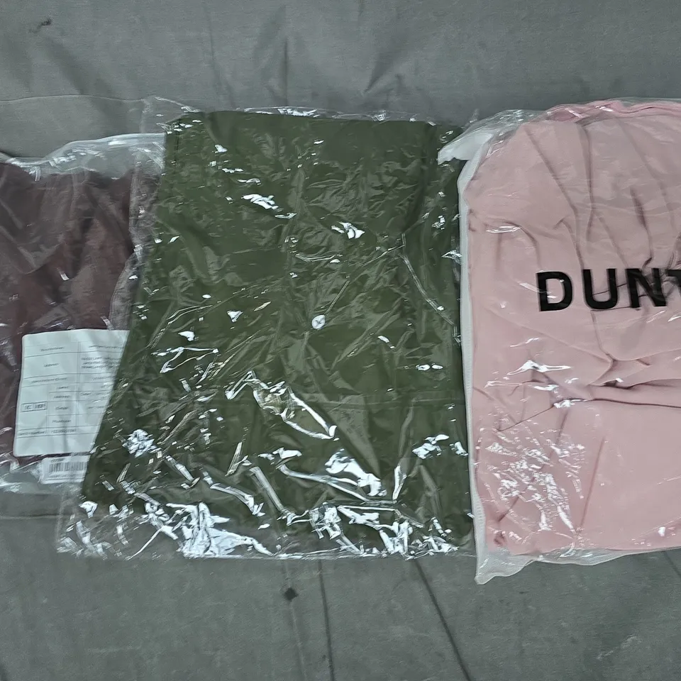 APPROXIMATELY 25 ASSORTED CLOTHING AND FASHION PRODUCTS IN VARIOUS STYLES AND SIZES - COLLECTION ONLY