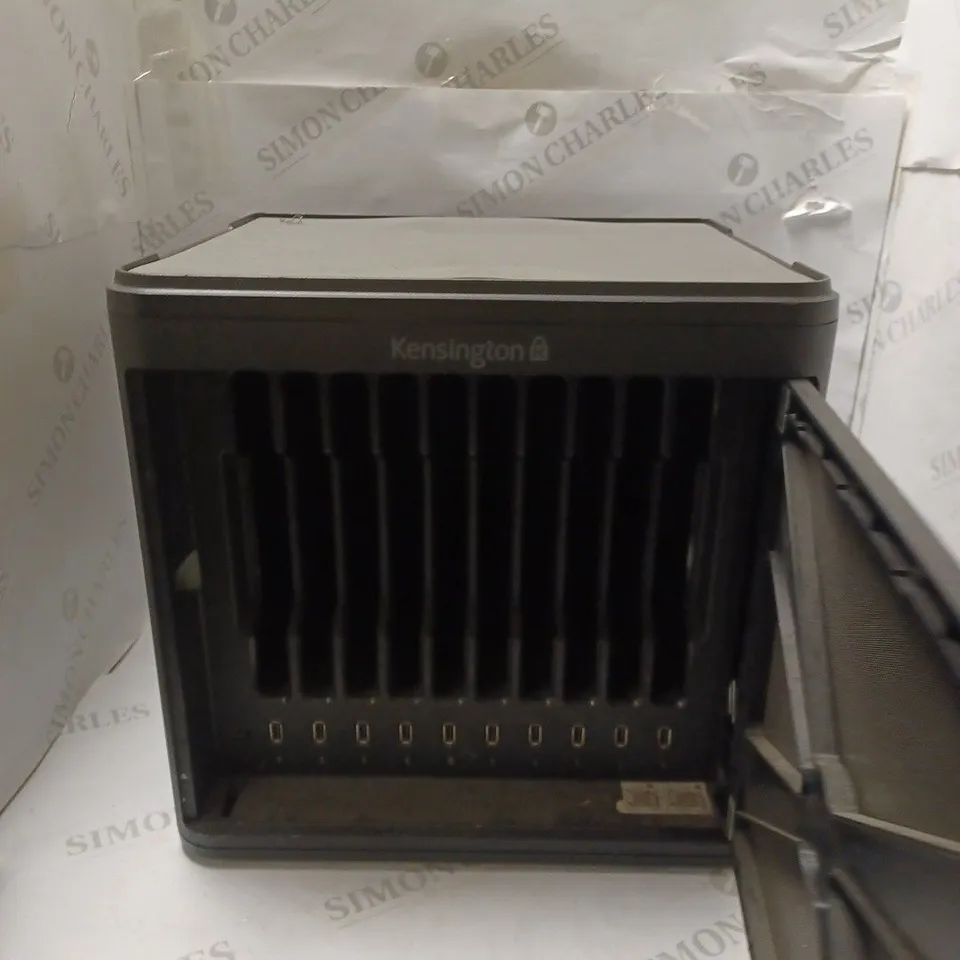 KENSINGTON M01207 CHARGE AND SYNC CABINET