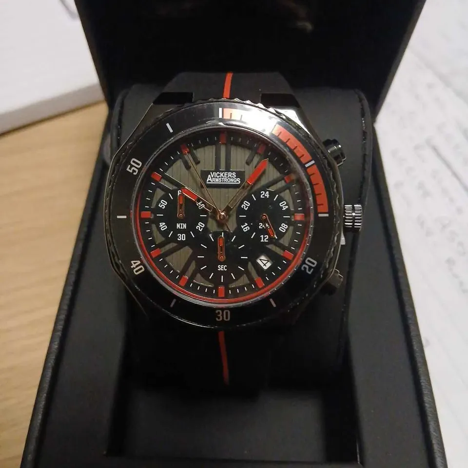 FALCON BLACK WRISTWATCH – MODEL VAD122 (BOXED)